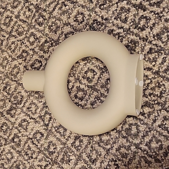 Handmade Raw Stoneware Ceramic Circle Vase - Picture 2 of 5